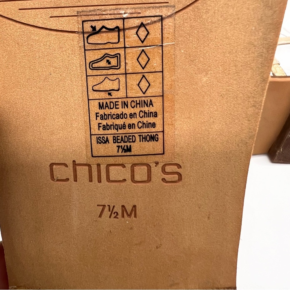 CHICOS Gold T-Strap Sandals Size 7.5 - Picture 15 of 15